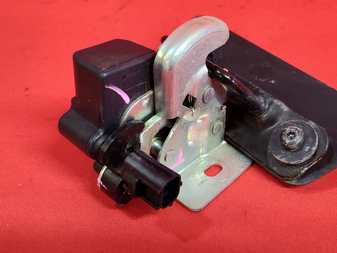 2005-2012 Jeep Liftgate Hatch GLASS Latch Lock Actuator Handle Striker SET