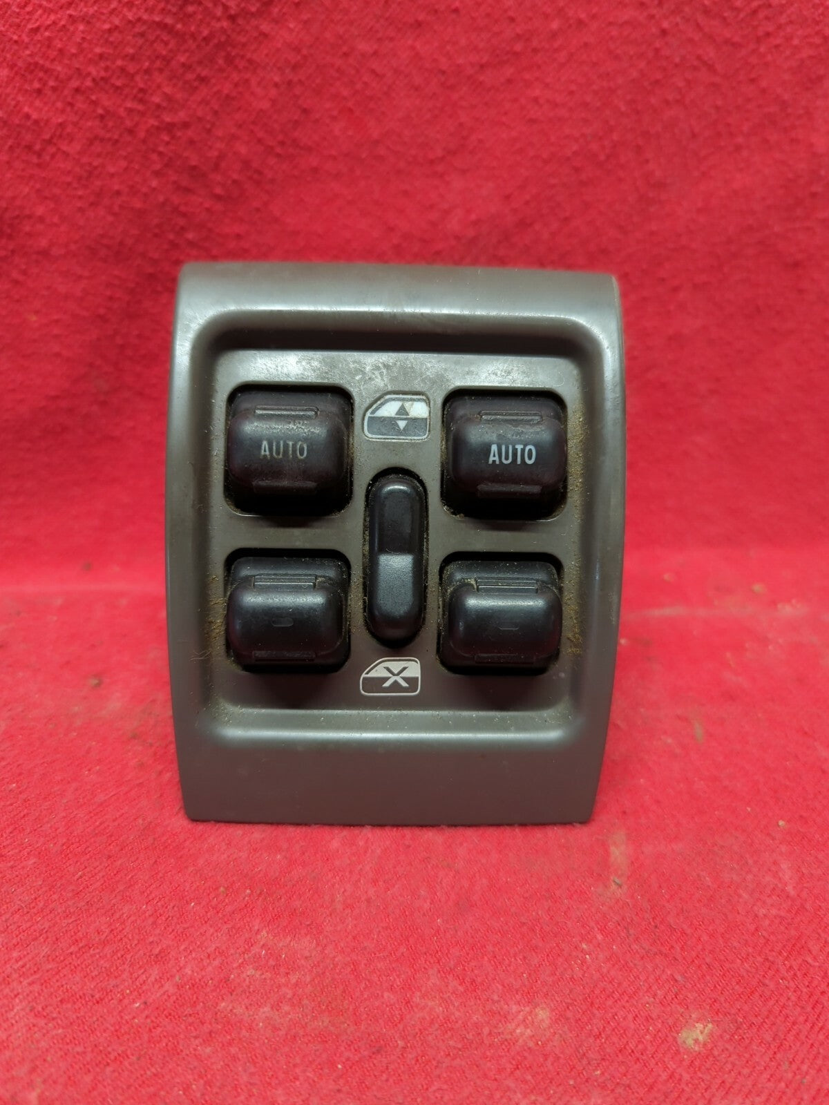 2001 2002 2003 2004 2005 Chrysler PT Cruiser Instrument Panel Window Lock Switch