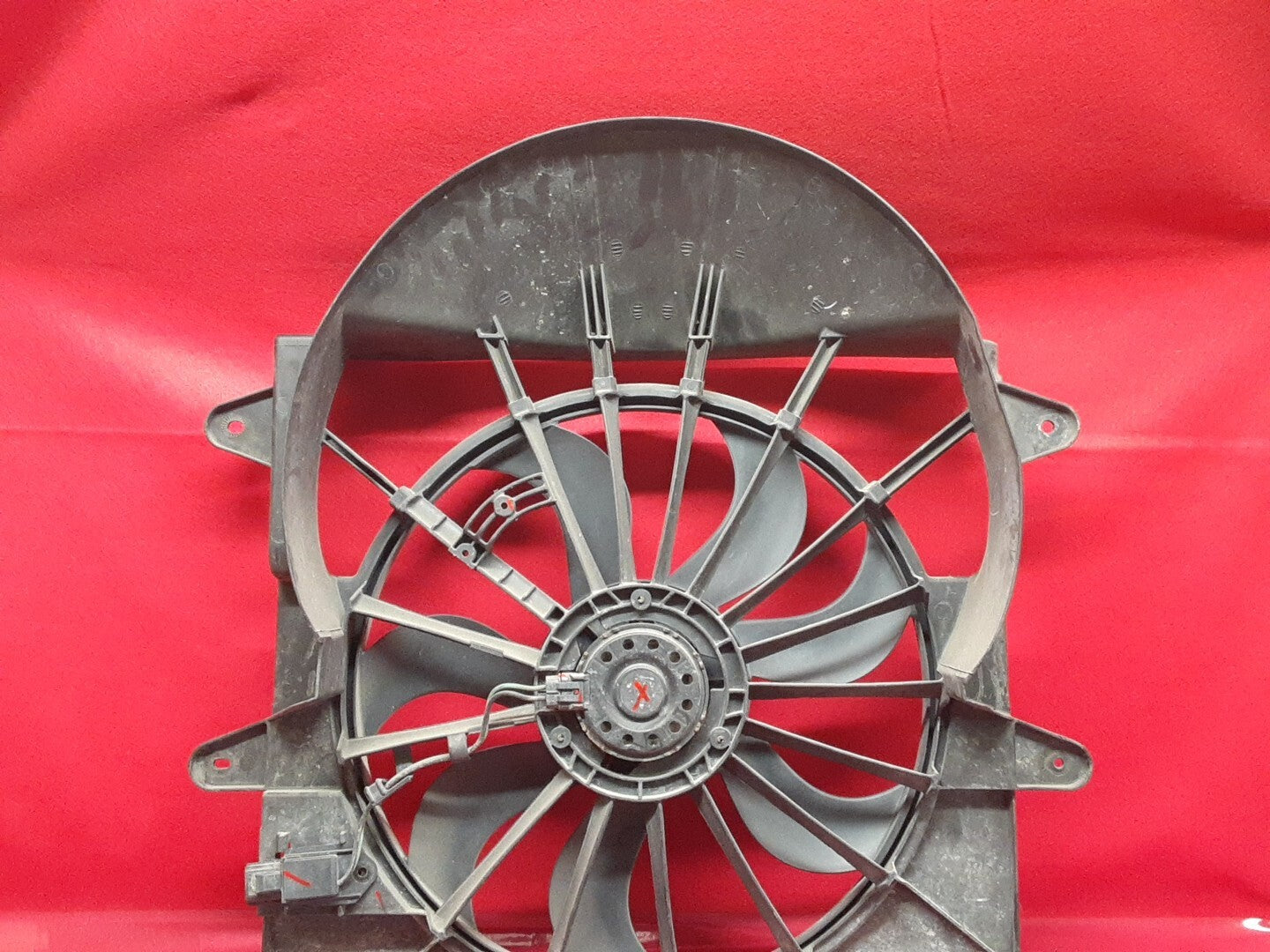2013 / 2014 / 2015 / 2016 Dodge Dart Radiator Electric Cooling Fan