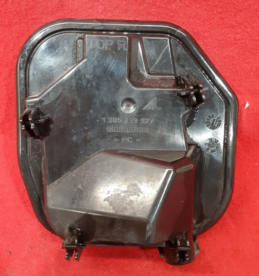 Volvo C30 - Passenger Headlight Rear Cover - Halogen Headlight