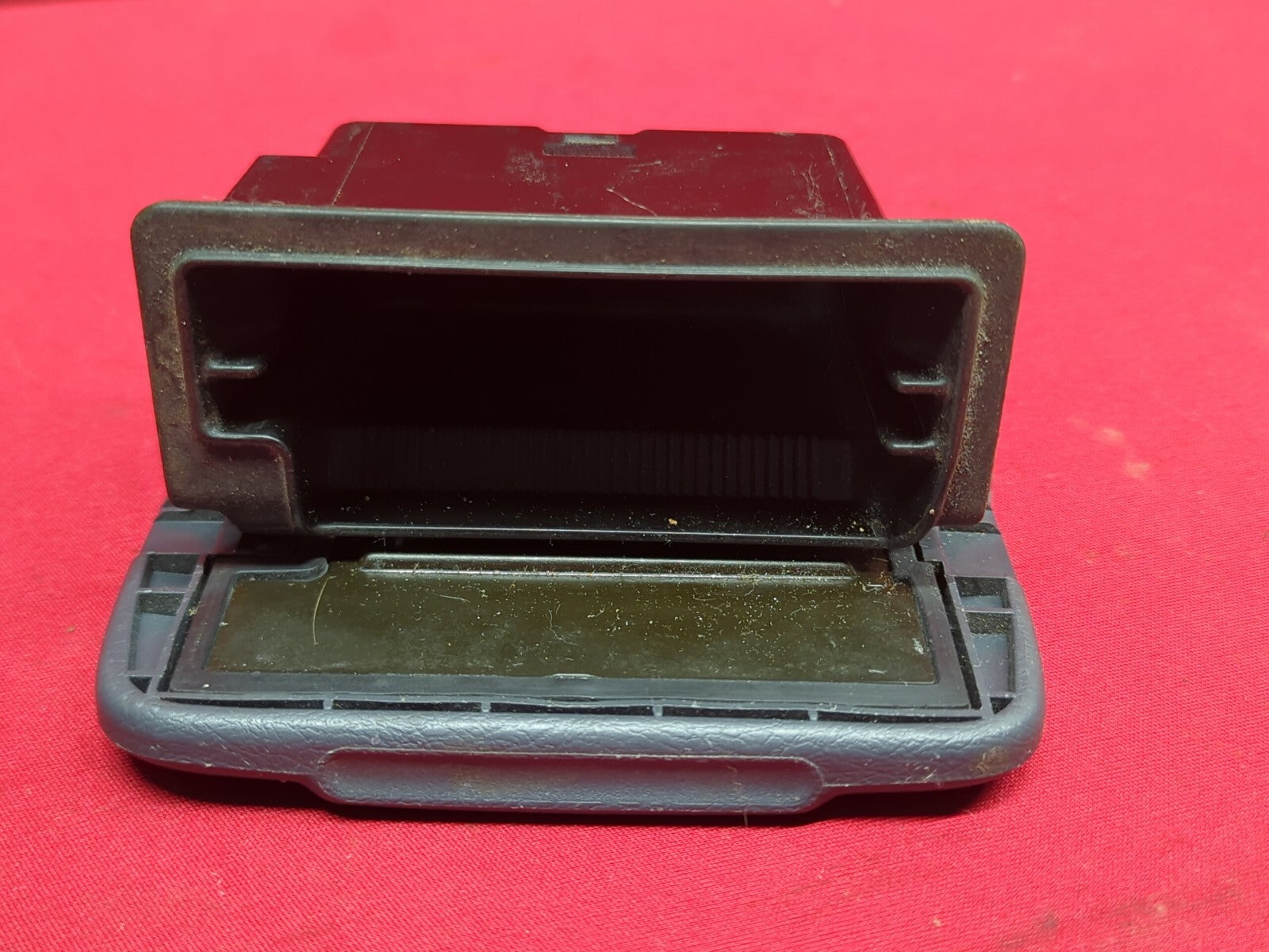 1996 - 2000 Toyota RAV4 RAV-4 FRONT Console Ash Tray Gray 74102-42010-B1