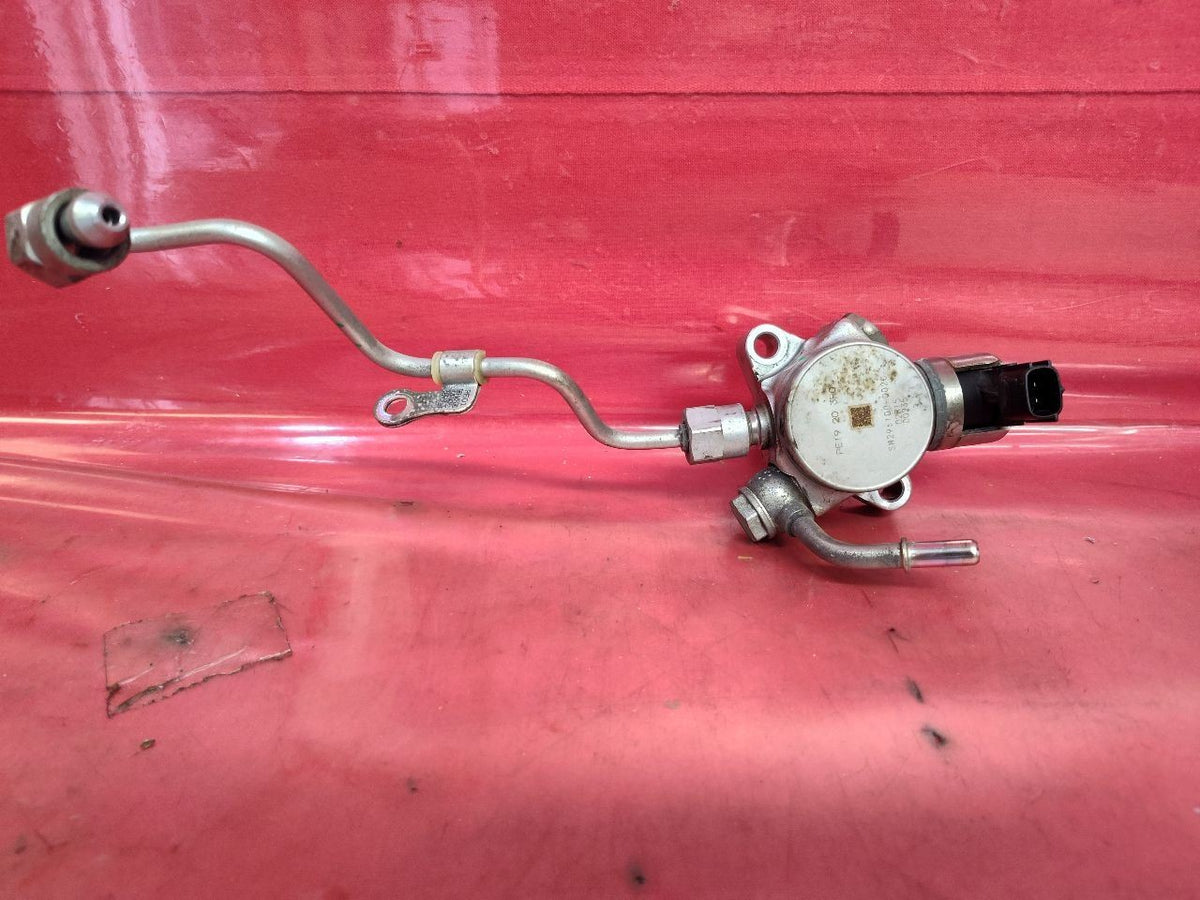 2012-2018 Mazda 3 6 CX-5 Engine Mounted High Pressure Mechanical Fuel Pump