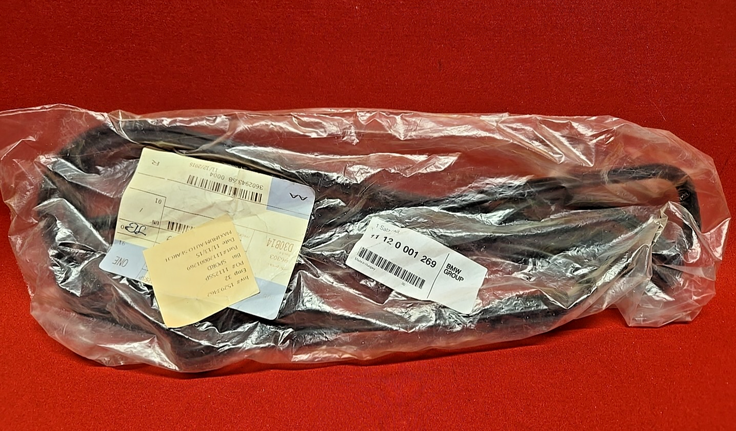 Genuine OEM 2000 - 2003 BMW Z8 M5 5.0L V8 Right Lower Valve Cover Gasket NEW