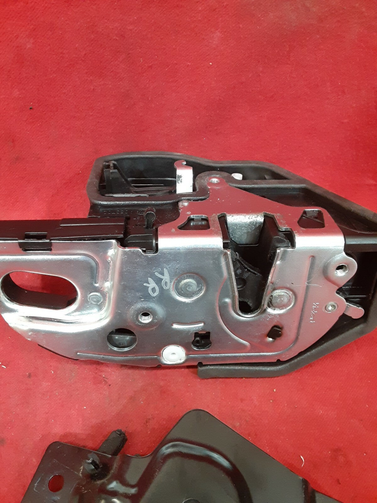 2012 - 2018 6 Series BMW / Gran Coupe Rear Right Door Lock  W/ Actuator / Latch