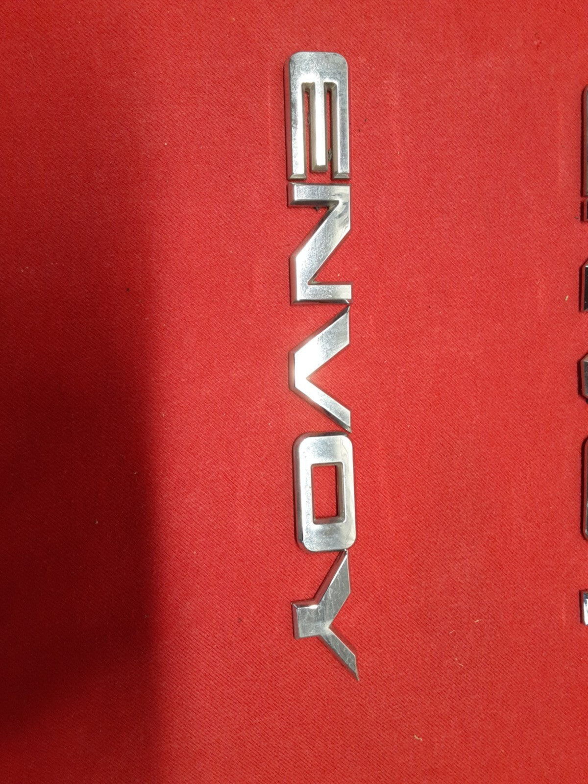 2006 2007 2008 2009 GMC Envoy XL Left or Right Door Emblem Badge Nameplate