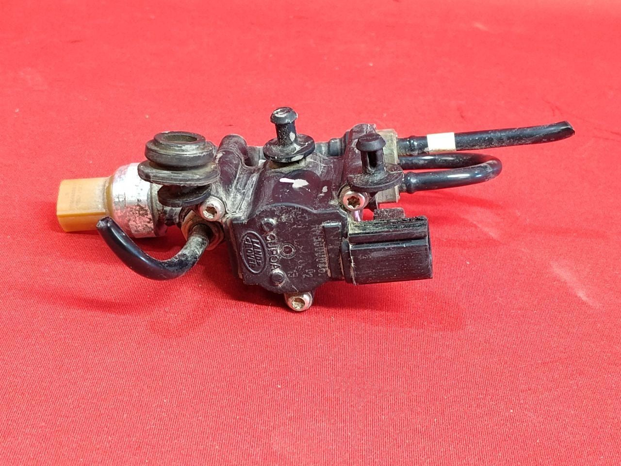 2005-2016 Land Rover 06-13 Range Rover Air Ride Suspension Relief Block Valve