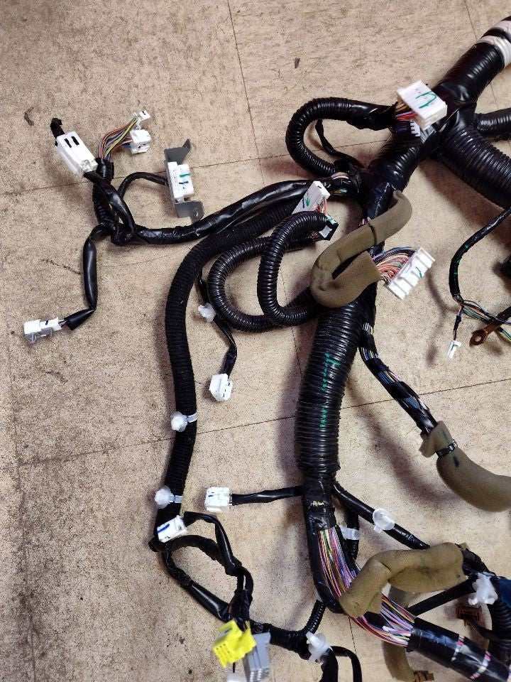 2011-2013 Infiniti QX56 Dash Wiring Harness AWD 3Row w/ LDP, ICC, NAVI, HFP