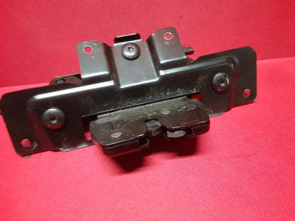 2003 - 2012 Range Rover HSE Rear Liftgate Hatch Trunk Latch Actuator CWC500140