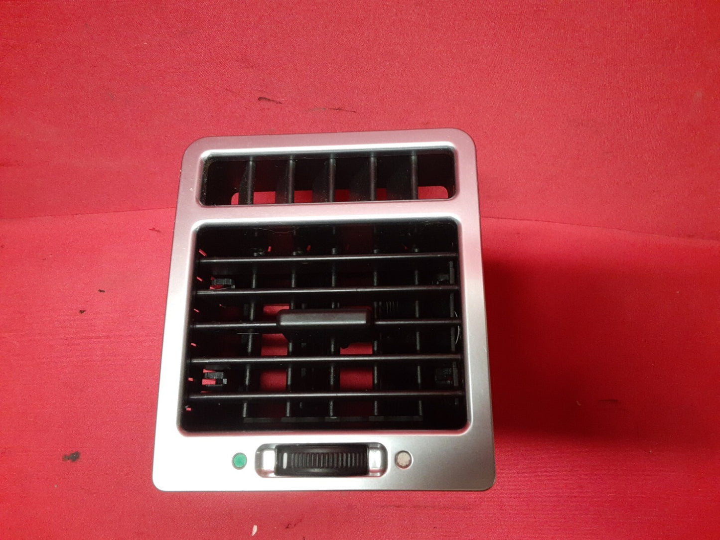2003 - 2006 Range Rover HSE RIGHT OUTER Dash Air Vent Register JVE000041