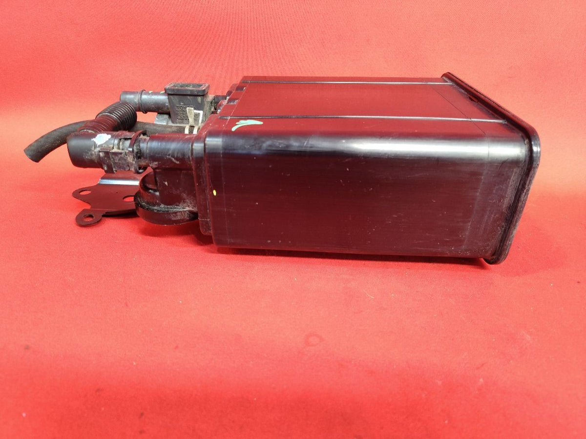 2004-2006 Toyota/ Lexus ES330 Evaporative Emissions Charcoal Fuel Vapor Canister