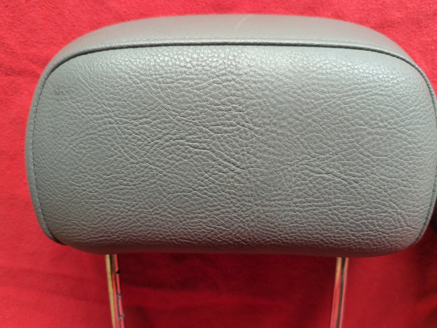 2004 2005 2006 Dodge Durango Limited SLT SECOND ROW Leather Headrest Set Grey