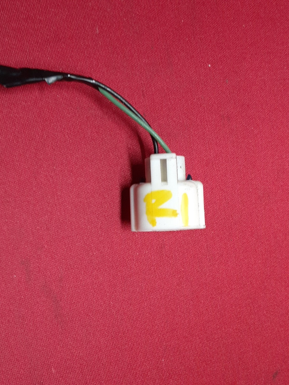2008 - 2012 Chevrolet Malibu - Right / Passenger Inner Tail Light Wire PIGTAIL