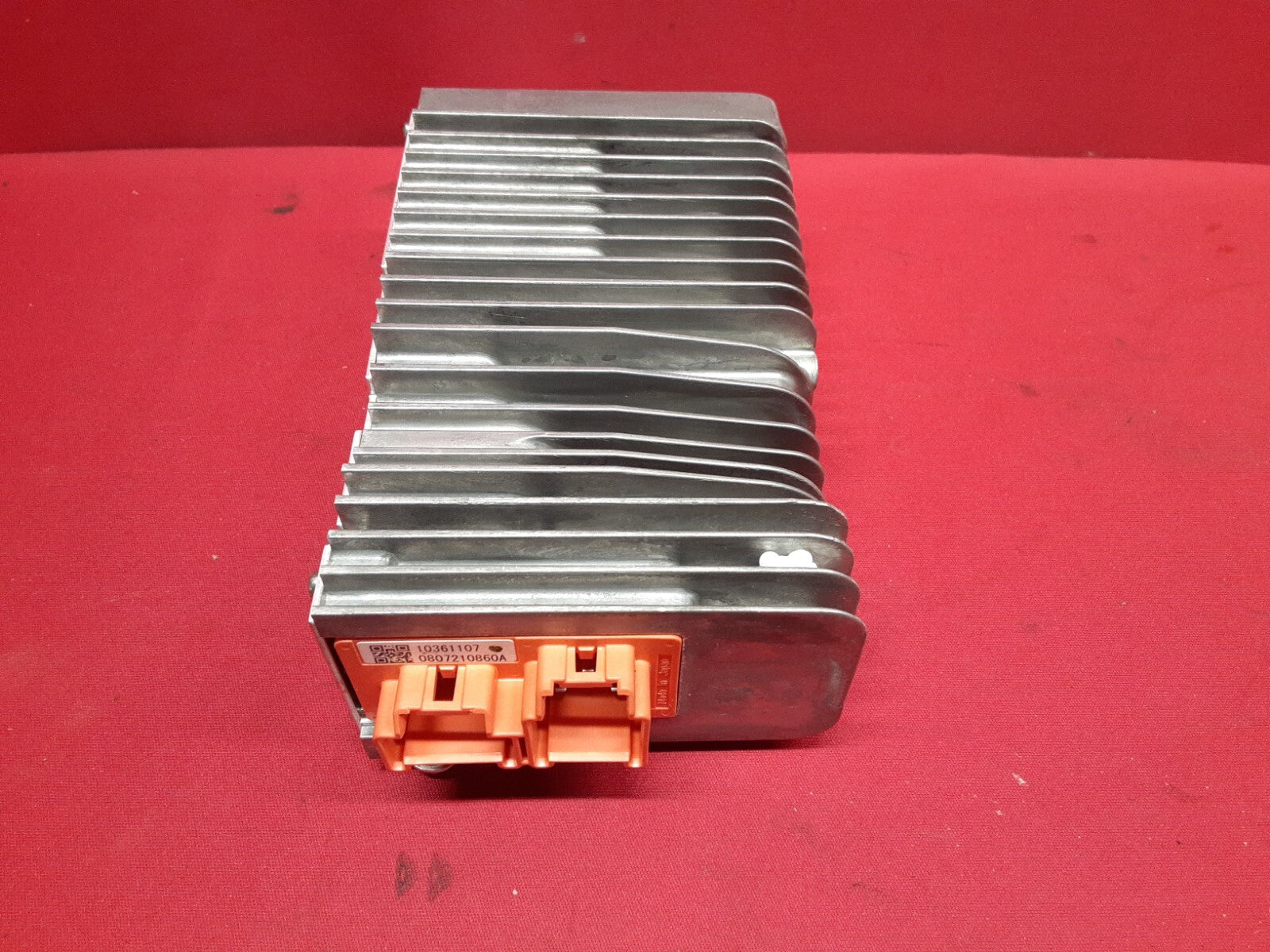 2008 - 2010 GM Chevrolet Buick Saturn Pontiac AC / DC Accessory Module 10361107