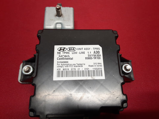 2012 - 2014 Hyundai Accent TPMS Tire Pressure Control Module Unit 	95800-1R100