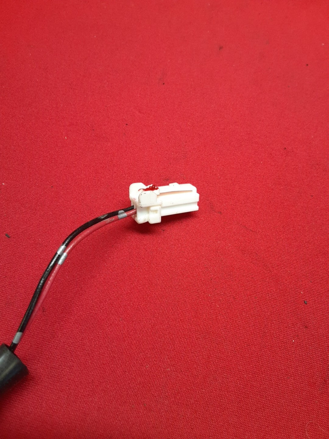 2005-2008 Nissan Xterra Pathfinder Third Brake Light PIGTAIL 26590-EA51B