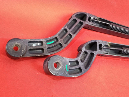 2005-2007 Land Rover LR3 Right Left Windshield Wiper Arm Set to VIN:7A434888 