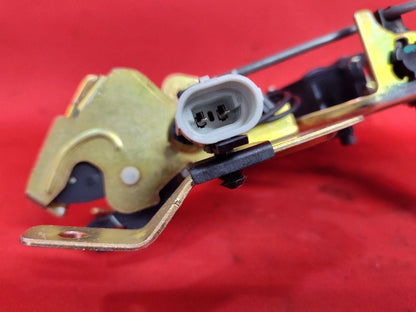 2000-2006 Suburban Tahoe Yukon 02-06 Escalade Liftgate Hatch Window Latch