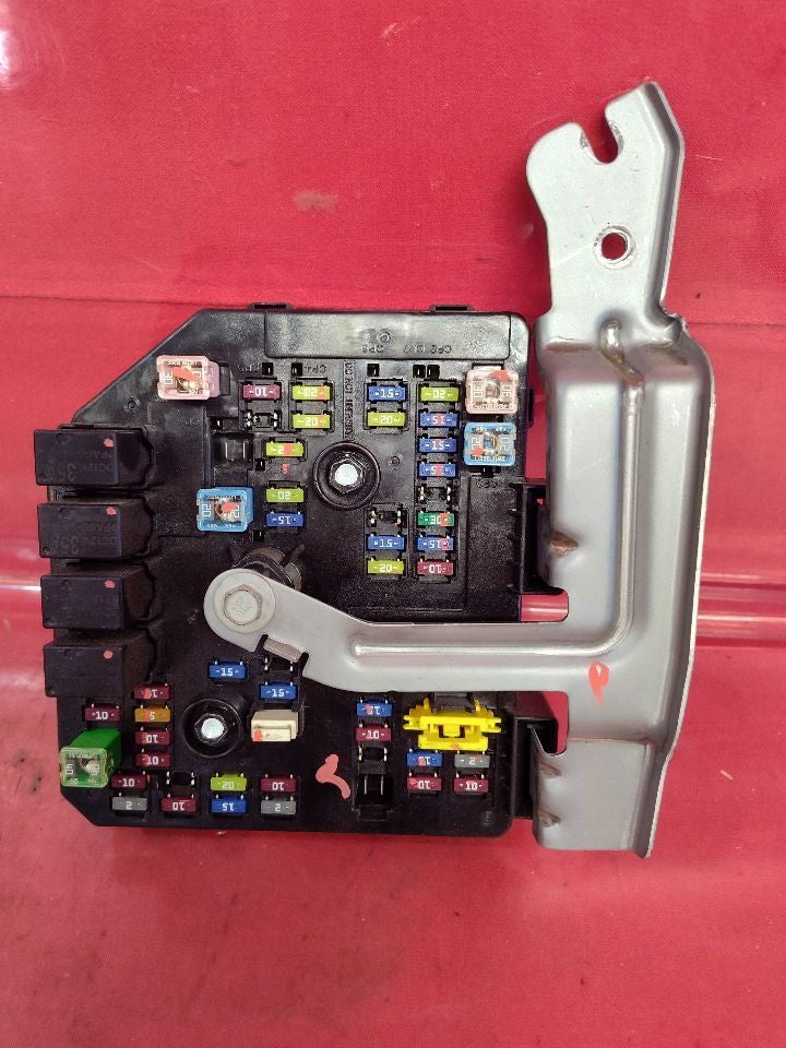 2012-2015 Chevrolet Captiva Sport 3.0L V6 Auto Trans Interior Cabin Fuse Box