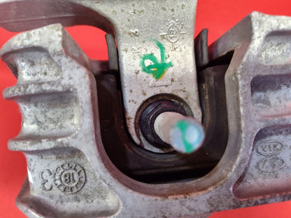 2019-2025 Kia Forte / Soul 2.0L Auto Trans Engine Mount Side Bracket - 68k Miles