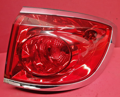 2008 - 2012 Buick Enclave RIGHT PASSENGER Outer Tail Light Lamp on Body 25954942