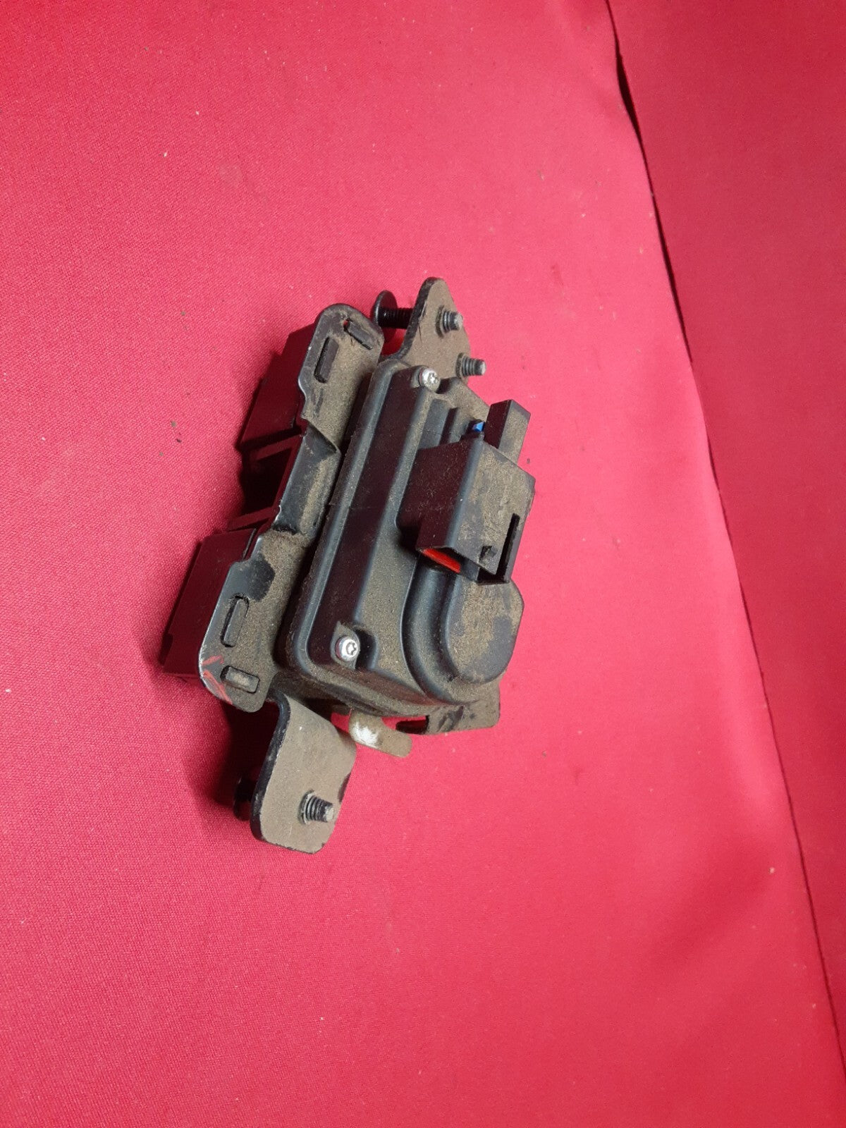 2005 2006 Jeep Grand Cherokee Liftgate Tailgate Latch Lock Actuator 4589122AA