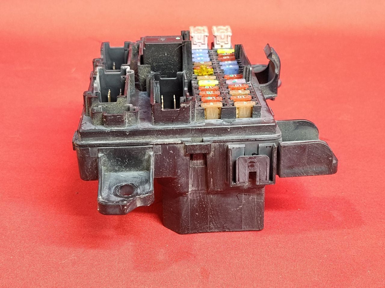 2001-2003 Mazda Tribute / Escape Mariner Interior Cabin Fuse Box Junction Block