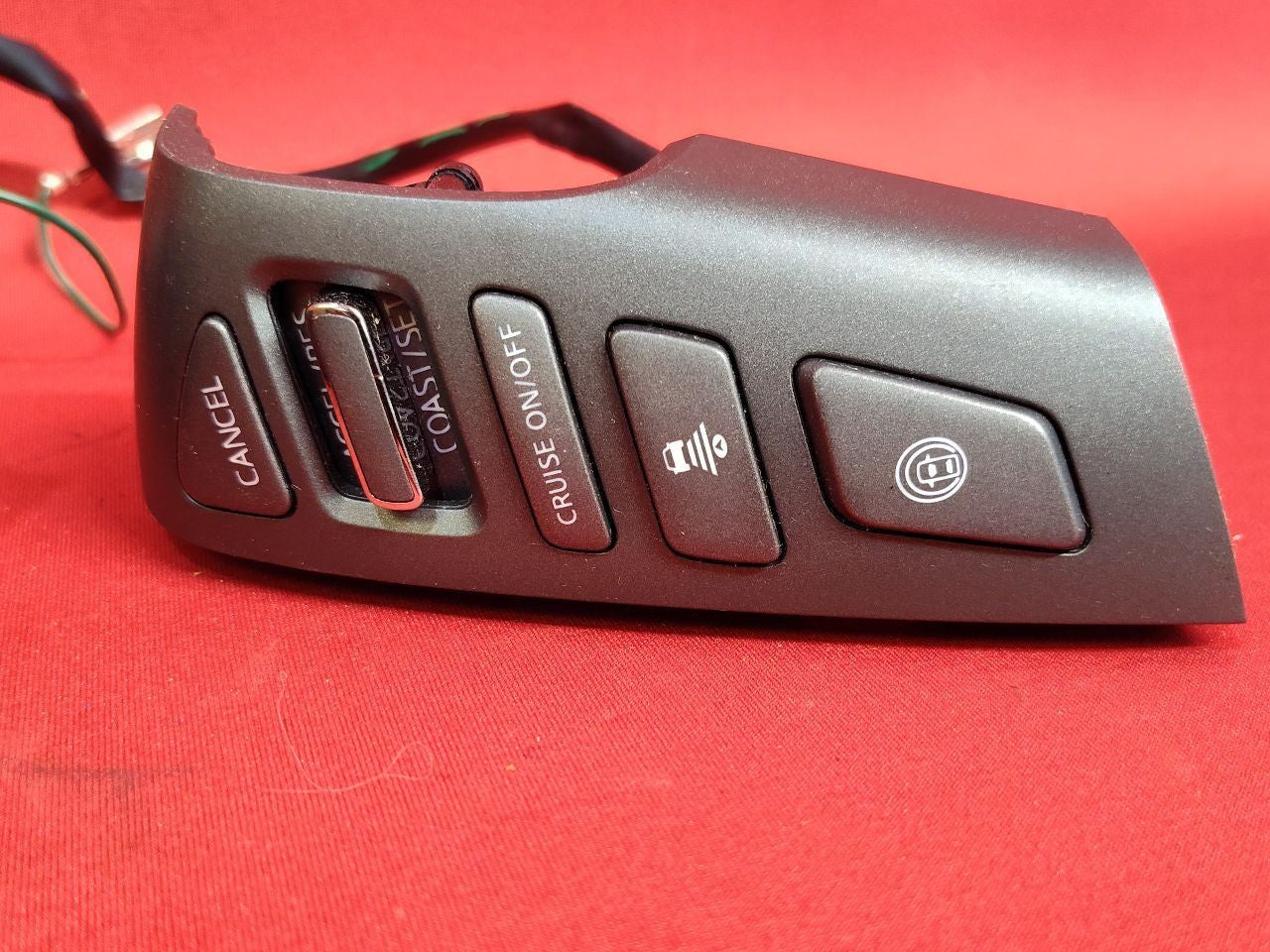 2012-2013 Infiniti QX56 Steering Wheel Switches w/ INTELLIGENT Cruise Control