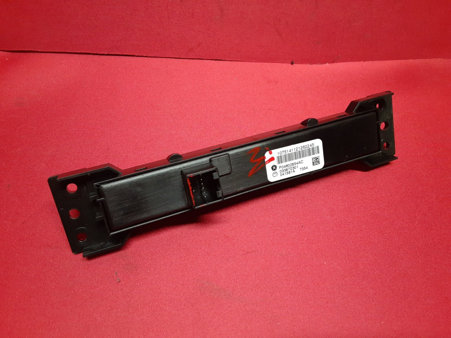 2008 Jeep Commander Auto Trans Hazard Parking Sense Switch Bar Panel 4602854AC