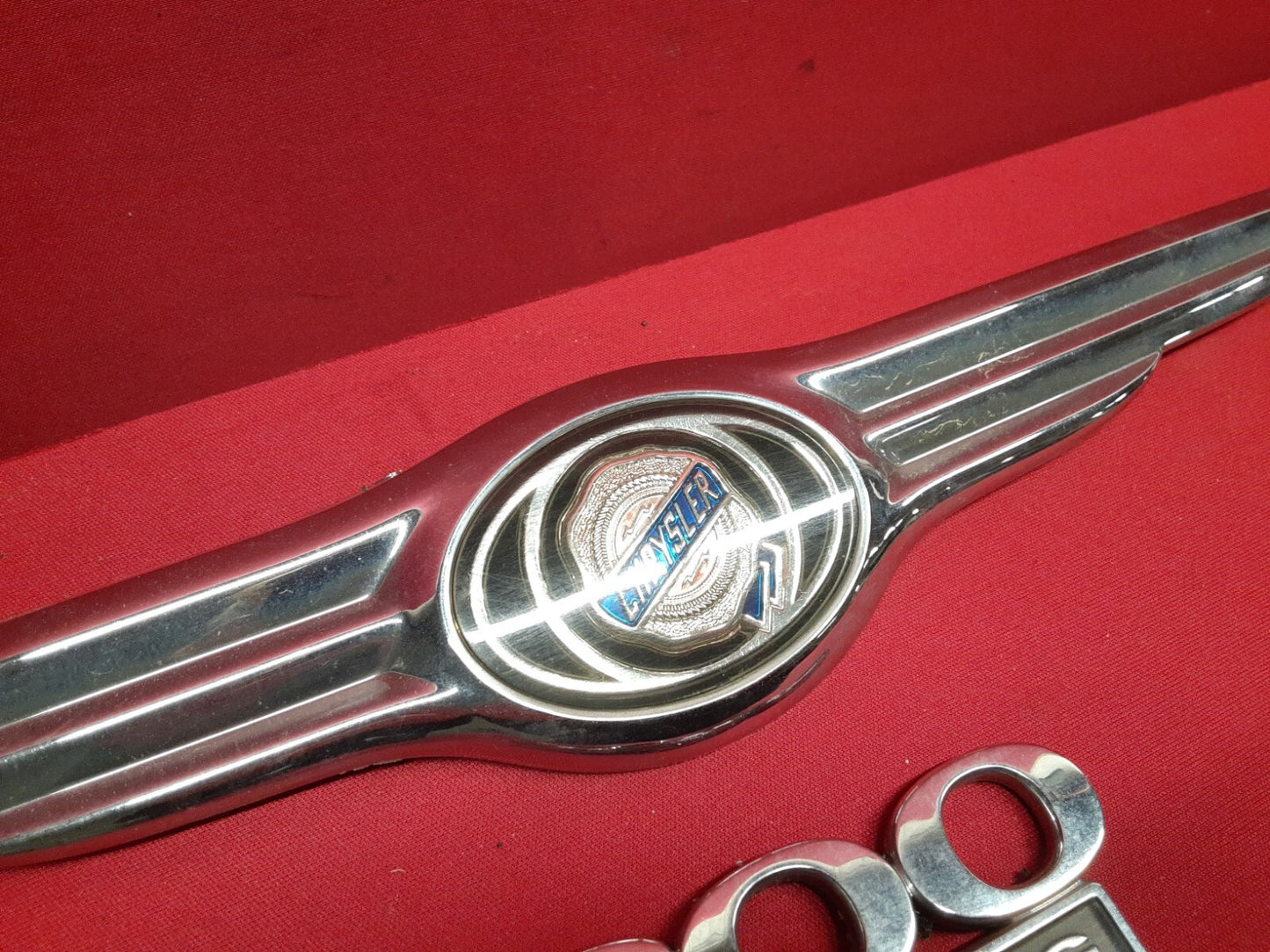 2008 - 2010 Chrysler 300 Touring REAR Nameplate Badge Emblem Wings 68019645AB