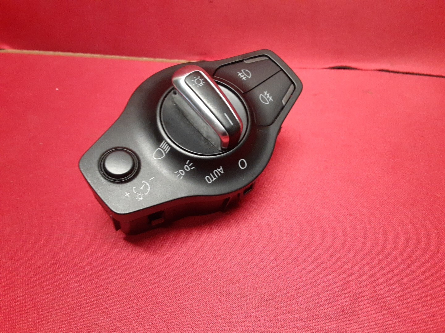 2009 - 2020 Audi Headlight Lamp Switch w/ Rain Sensor & Fog Lights 8K0941531AA