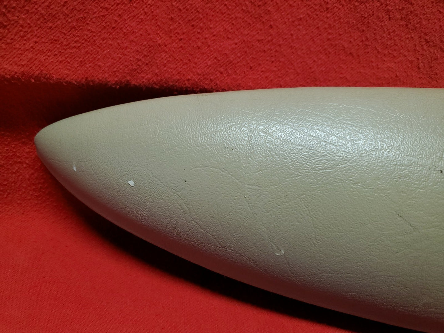 2005 2006 2007 2008 Chevrolet Chevy Trailblazer REAR RIGHT Door Arm Rest Tan