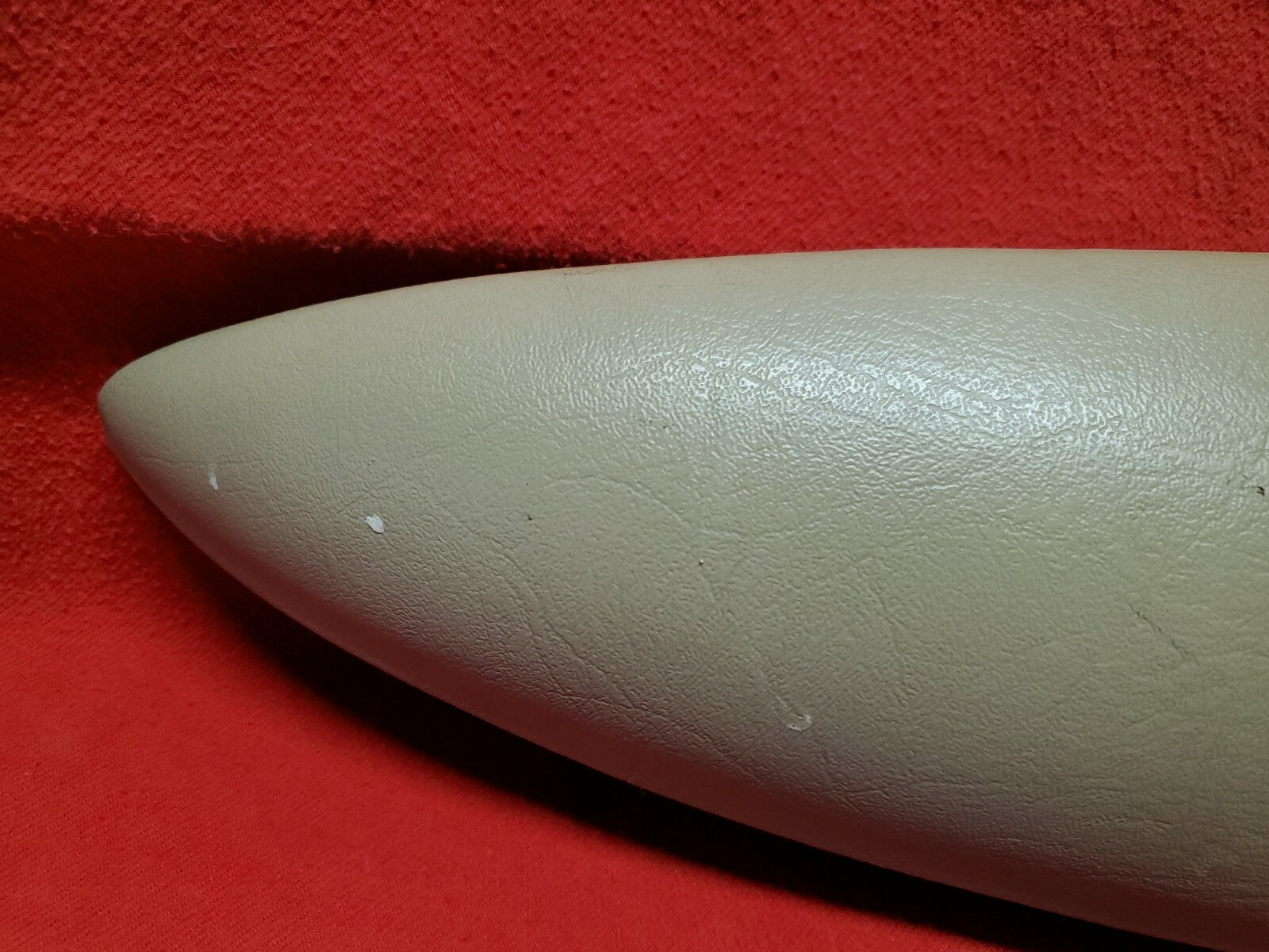 2005 2006 2007 2008 Chevrolet Chevy Trailblazer REAR RIGHT Door Arm Rest Tan