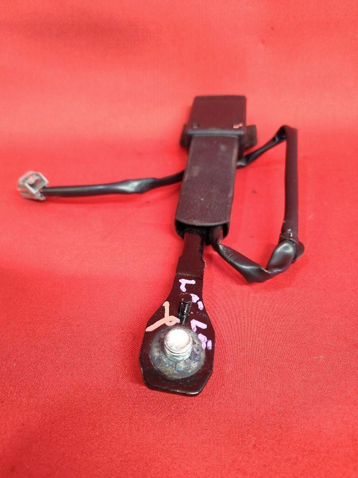 2014-2018 Durango / Grand Cherokee FRONT Left -or- Right Seat Belt Buckle Black