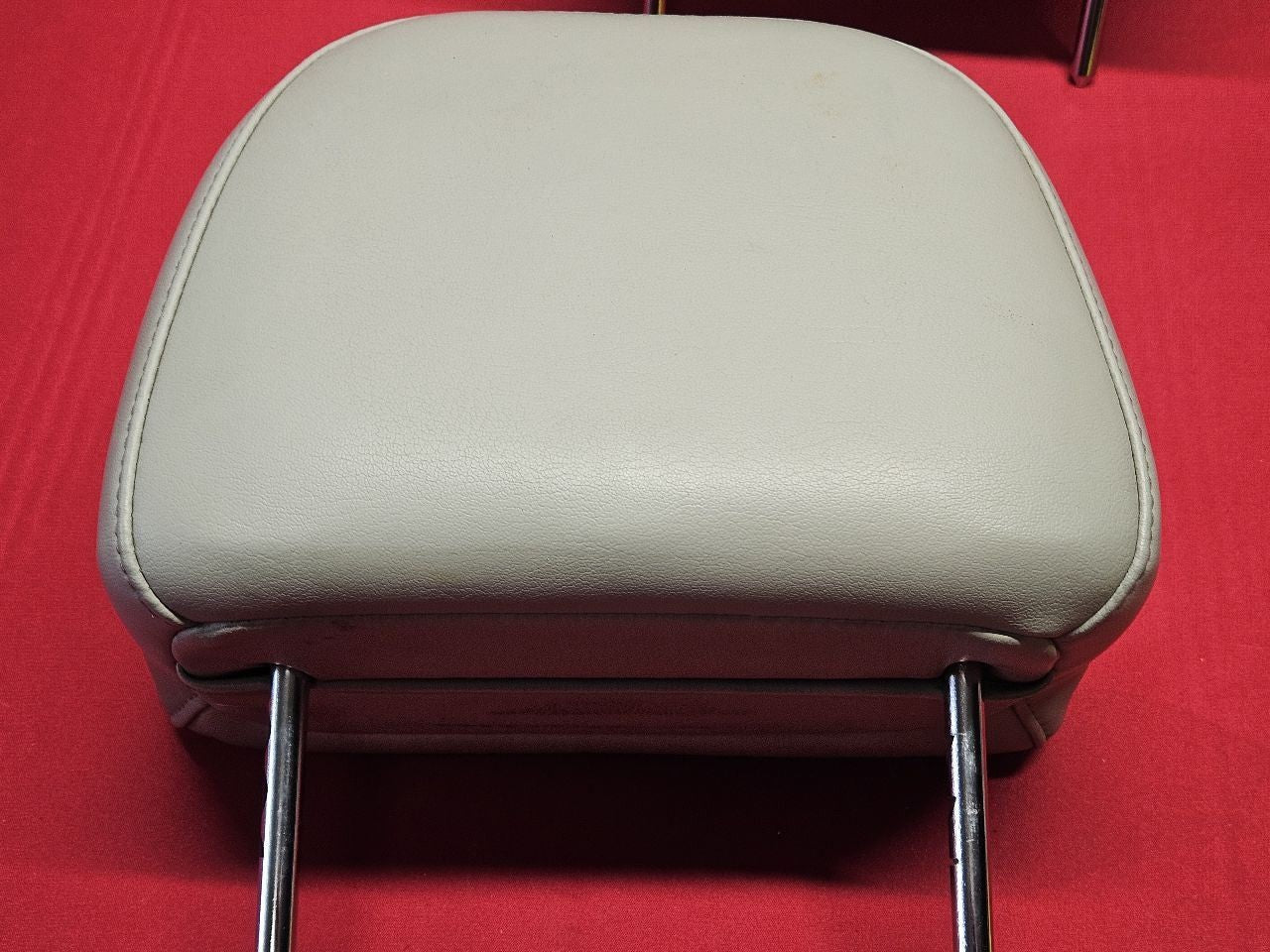 2006-2008 Chevy Impala SS Front Left Right Headrest Leather Light Grey Titanium