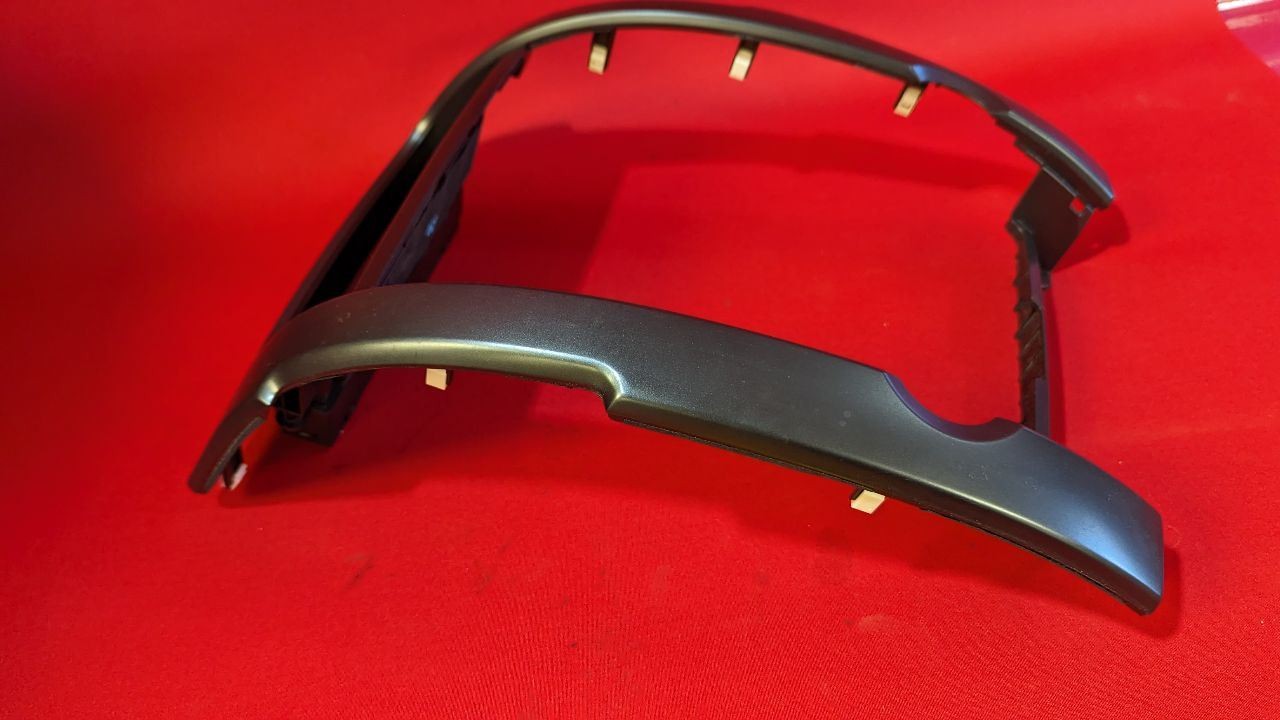 2011-2013 Kia Sorento Radio / Climate Control Dash Trim Bezel w/ Digital Clock