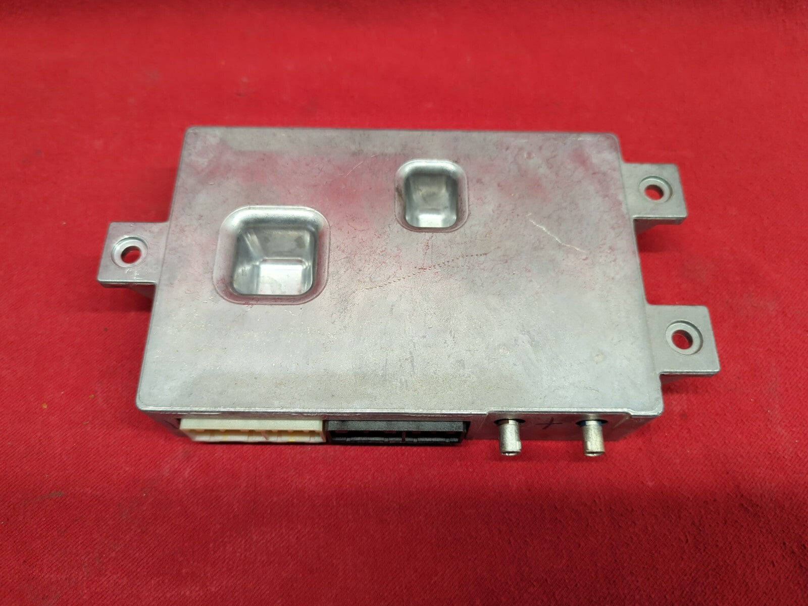 2009 Pontiac Chevrolet Saturn Cadillac - On Star / Onstar Control Module 