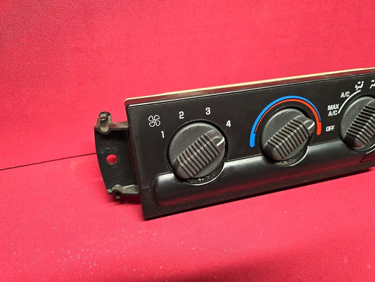 1999 - 2005 Chevrolet GMC Oldsmobile HVAC Climate Control Unit w/ A/C 16250535