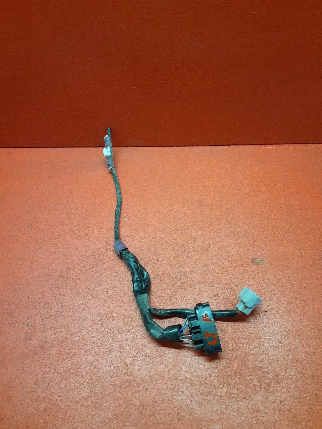 1999- 2003 Lexus RX300 Front Left Door Lock Latch Assembly Pigtail 69040-48020