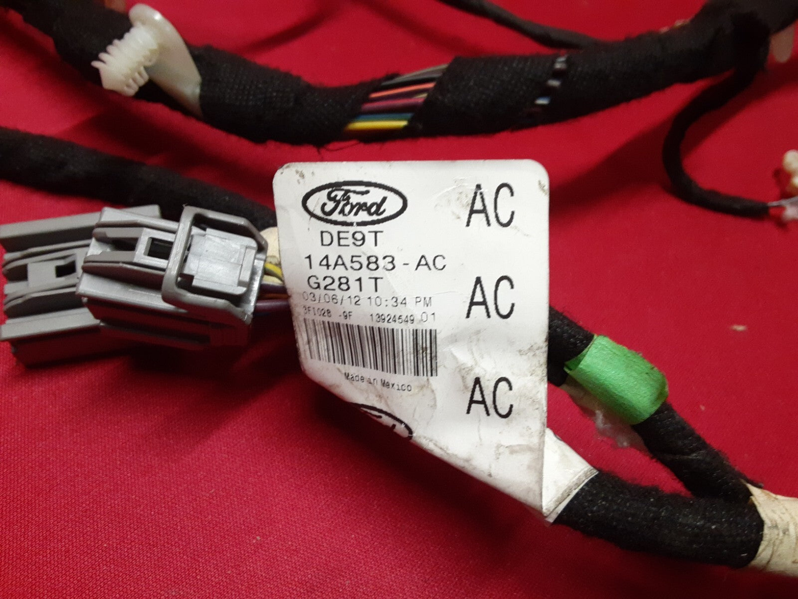 2010 - 2019 Lincoln MKT  Rear Hatch Liftgate Wiring Harness   DE9T-14-A583-AC