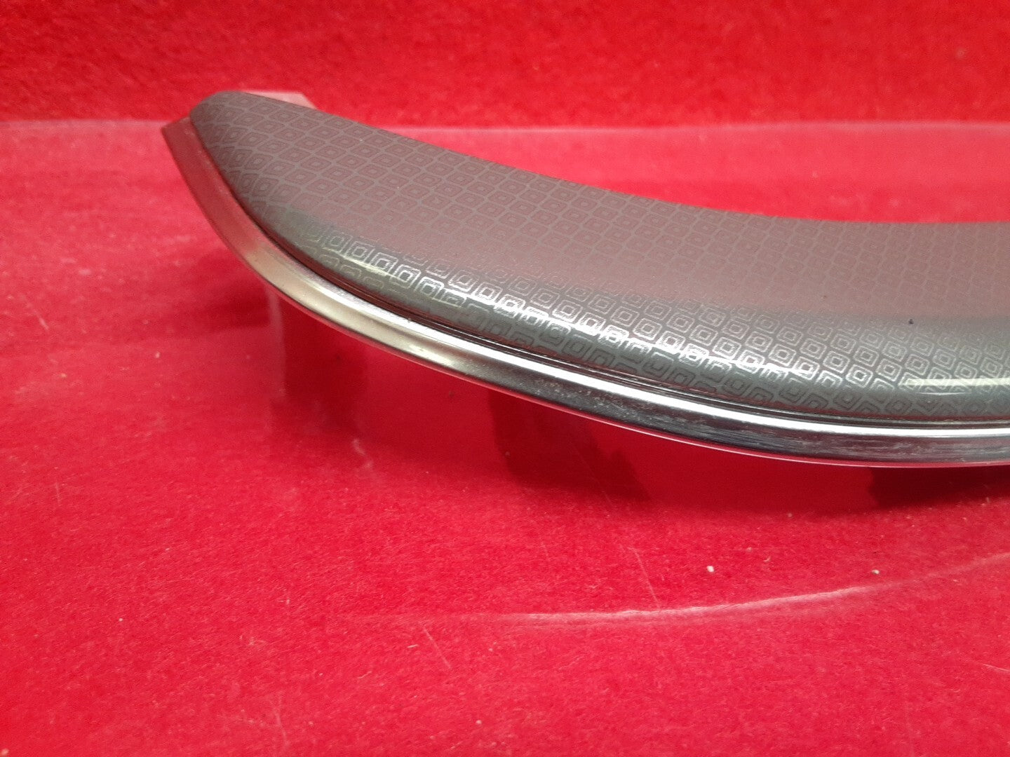 18-20 Buick Regal Sportback TourX Dash Radio Display Screen Trim Bezel Molding