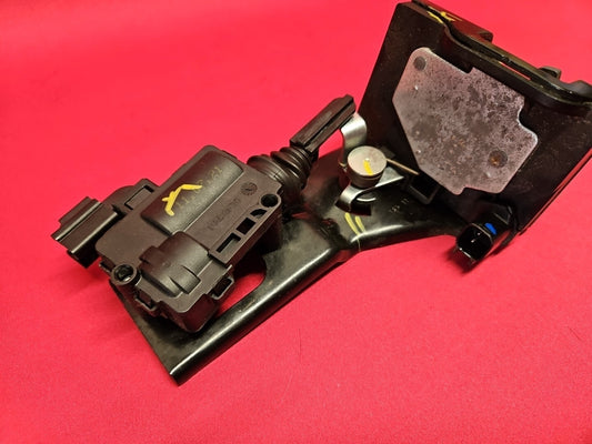 2008- 2012 Ford Escape Mariner Tailgate Liftgate Latch Lock 9L8Z-7843150-B