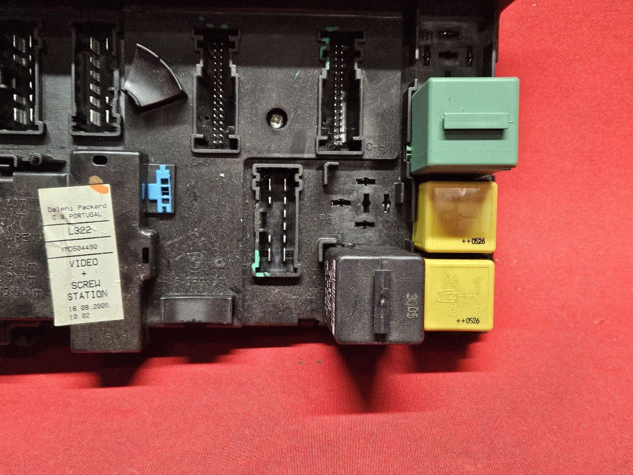 2006 Range Rover V8 Supercharged Interior Under Dash Instrument Panel Fuse Box