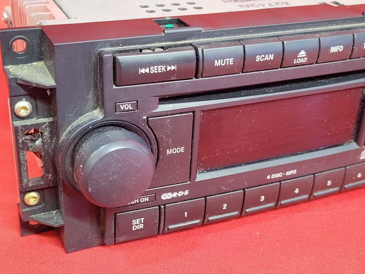 2004-2010 Dodge Ram Chrysler Jeep Radio Stereo Head Unit AM/FM w/ CD Player