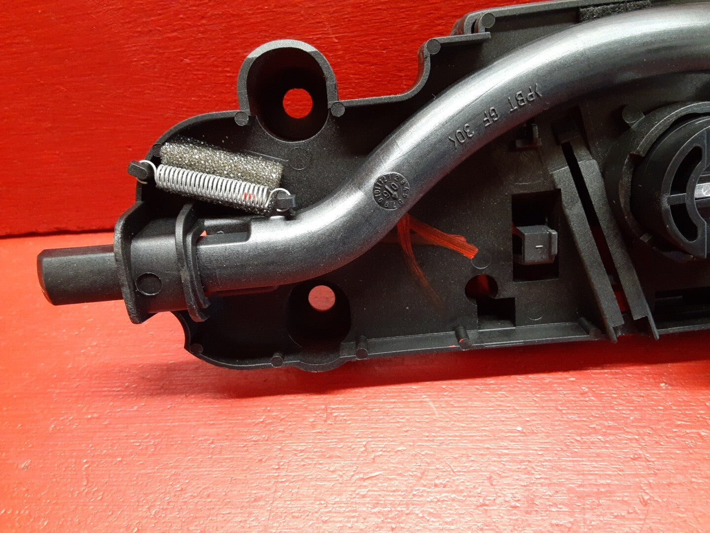 2007 Volvo V50 Glove Box Storage Container Lock Assembly