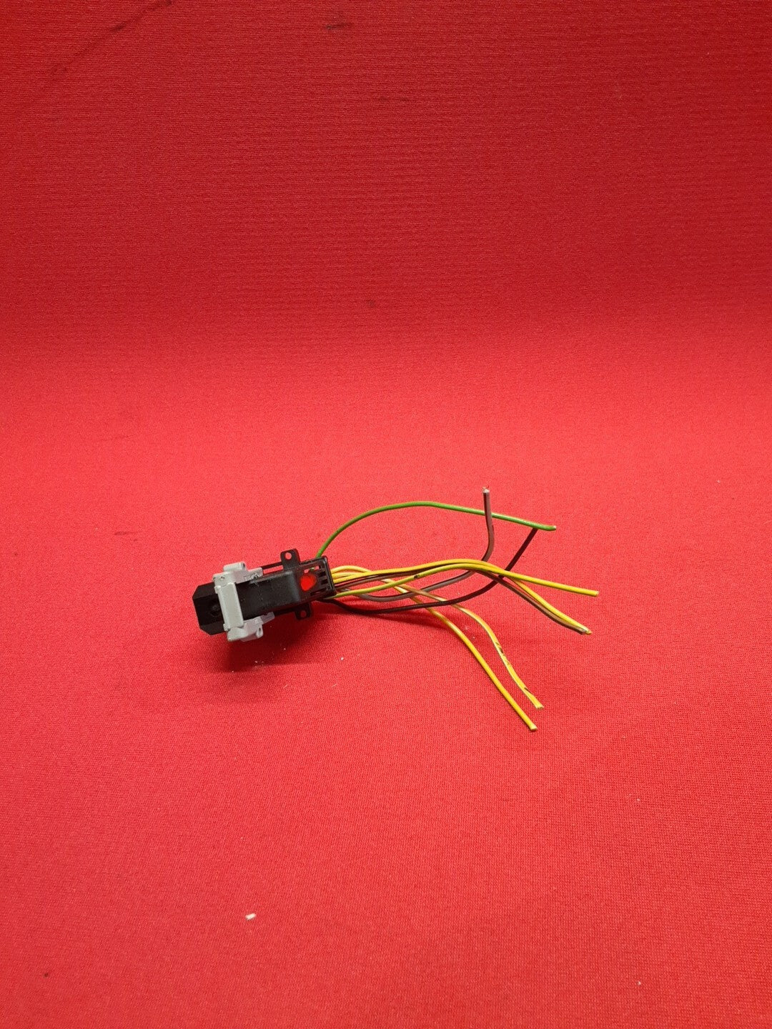 2003-2006 Range Rover HSE Headlight Lamp Switch Pigtail YUD000161PUY