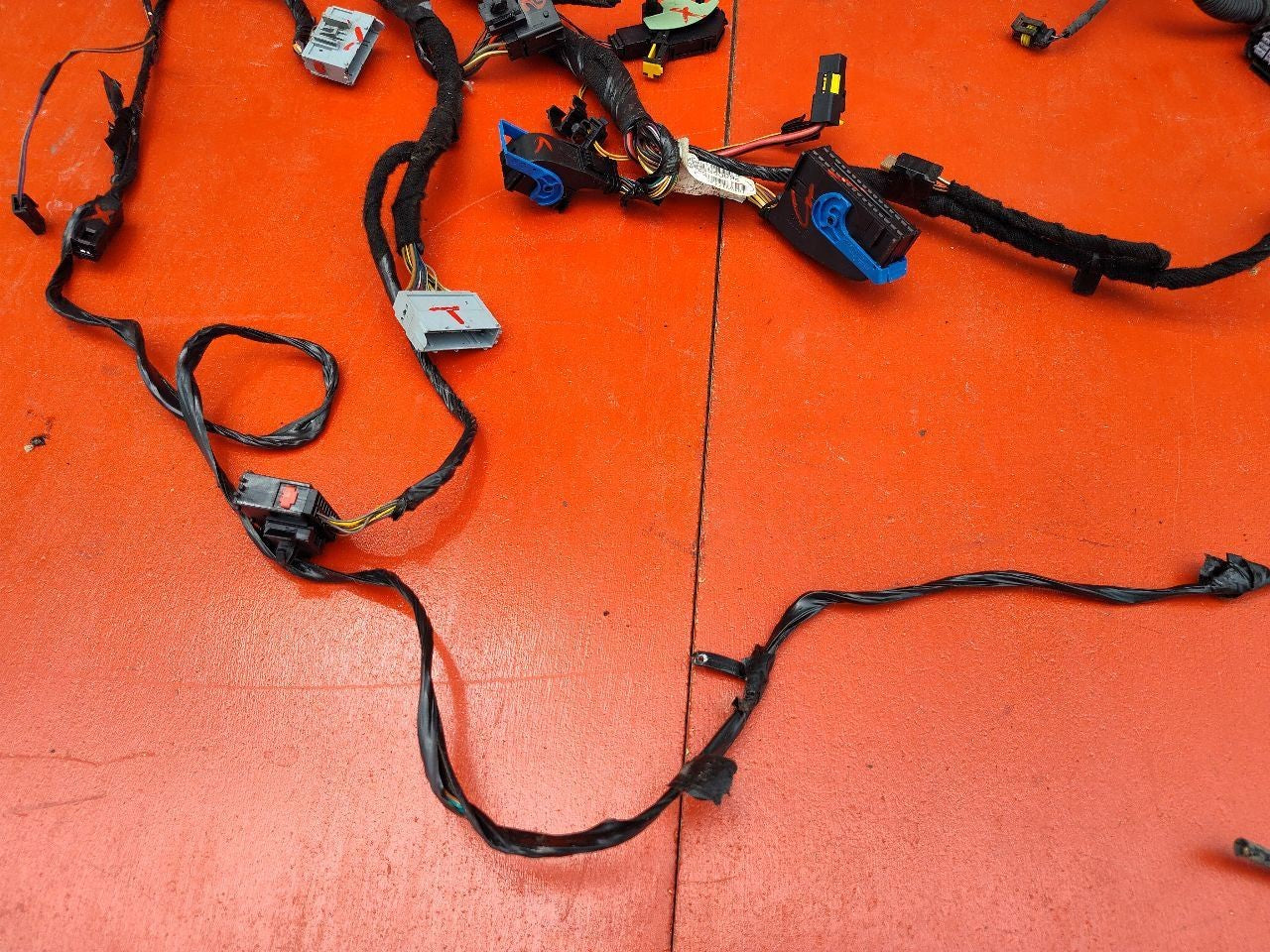 2012 Fiat 500 1.4L Engine w/ Fuse Box Headlamp To Dash Wiring Harness 68085577AC