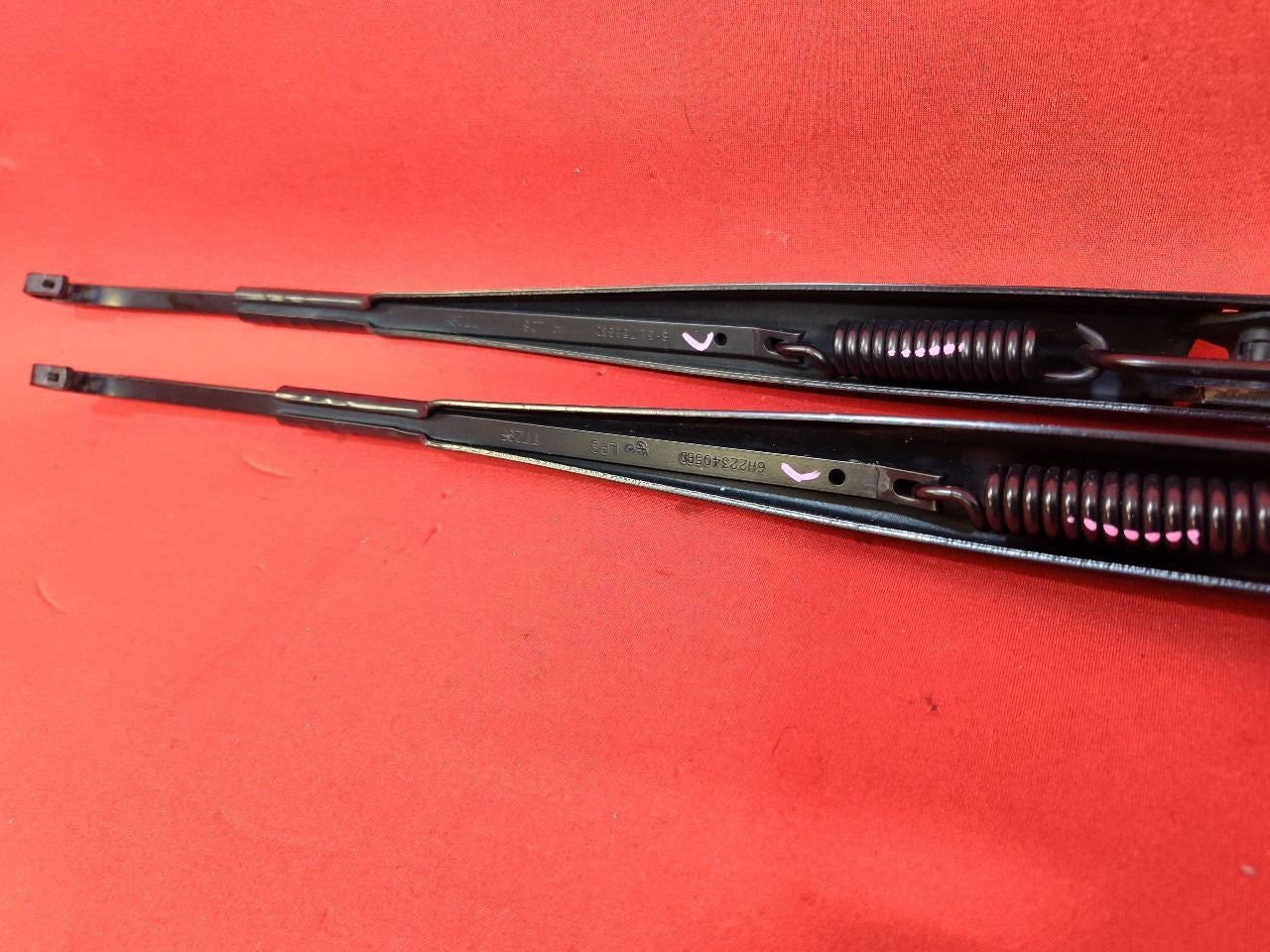 2010-2016 Land Rover LR4 Front Windshield Wiper Arm SET - From VIN CA620199
