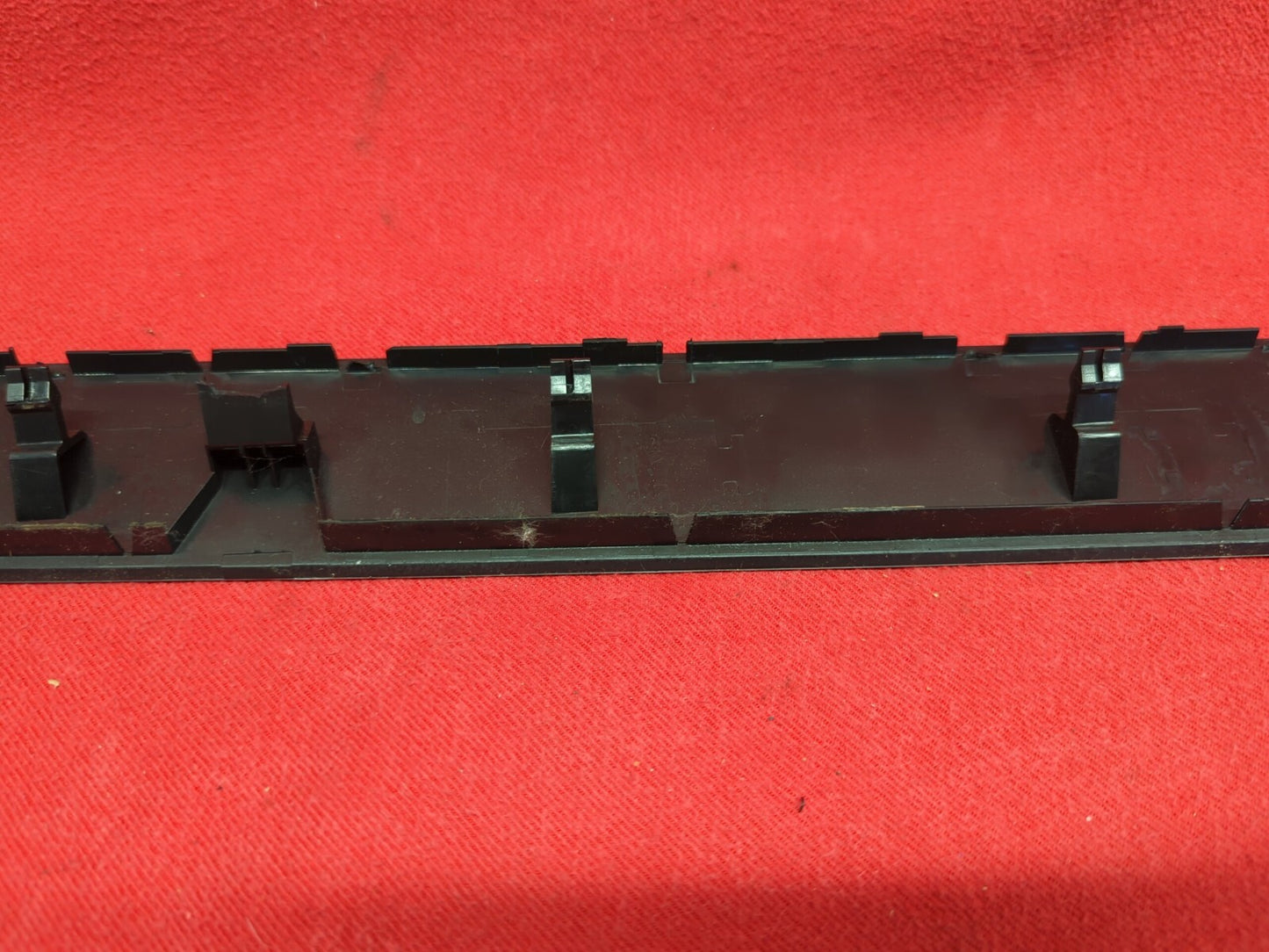 2006 2007 VW Volkswagen Passat Dash Panel Above Console Trim Bezel Black