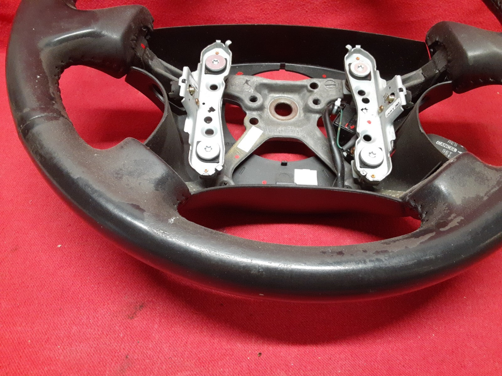 2000 2001 2002 2003 2004 2005 Subaru Steering Wheel Black Leather w/ Cruise