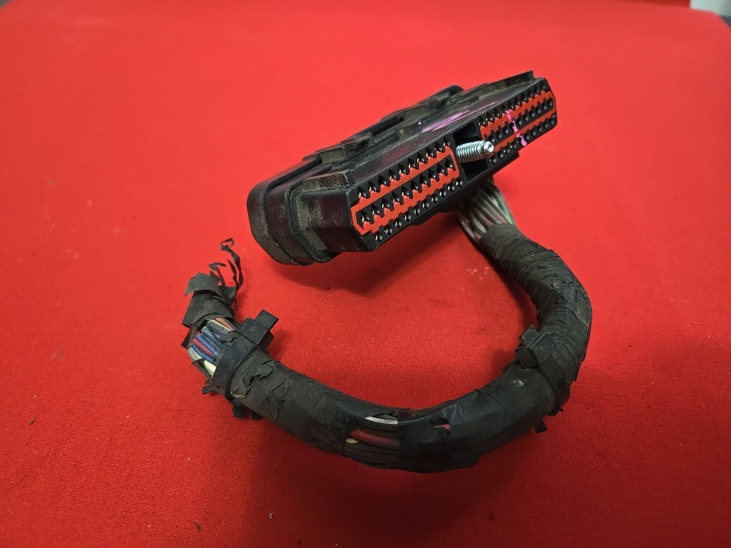 2003 2004 Jeep Grand Cherokee 5-Spd Auto Transmission Control Module - PIGTAIL